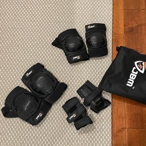 Knee Pads Elbow Pads Wrist Guards 3 in 1 Protective Gear